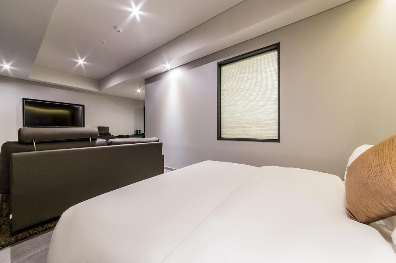 Pyeongtaek Stay Tourist Hotel Buitenkant foto